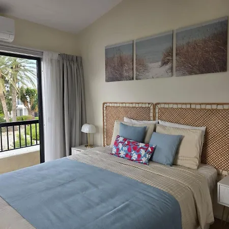 Ambrosia Townhouse By Staycom Paphos